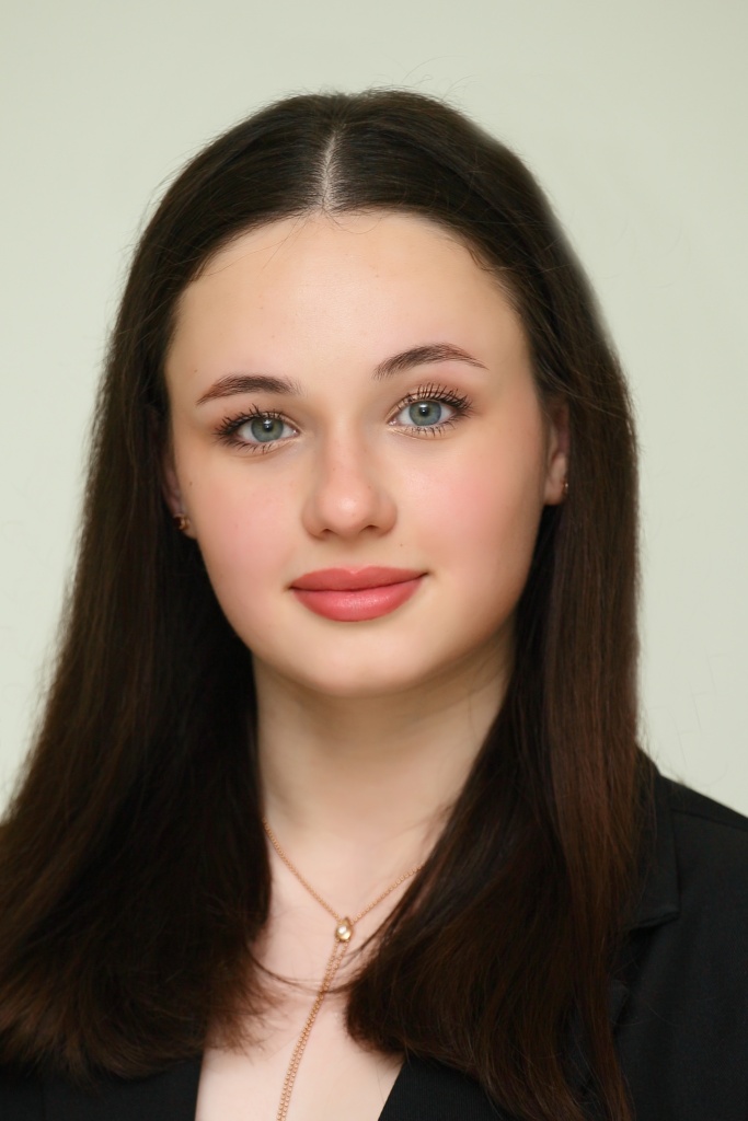 Хрусталева Полина