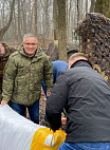 Дмитрий Денисов передал гуманитарный груз бойцам